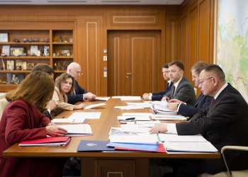 Ирек Файзуллин провёл в Минстрое России совещание с представителями Центрального Банка РФ